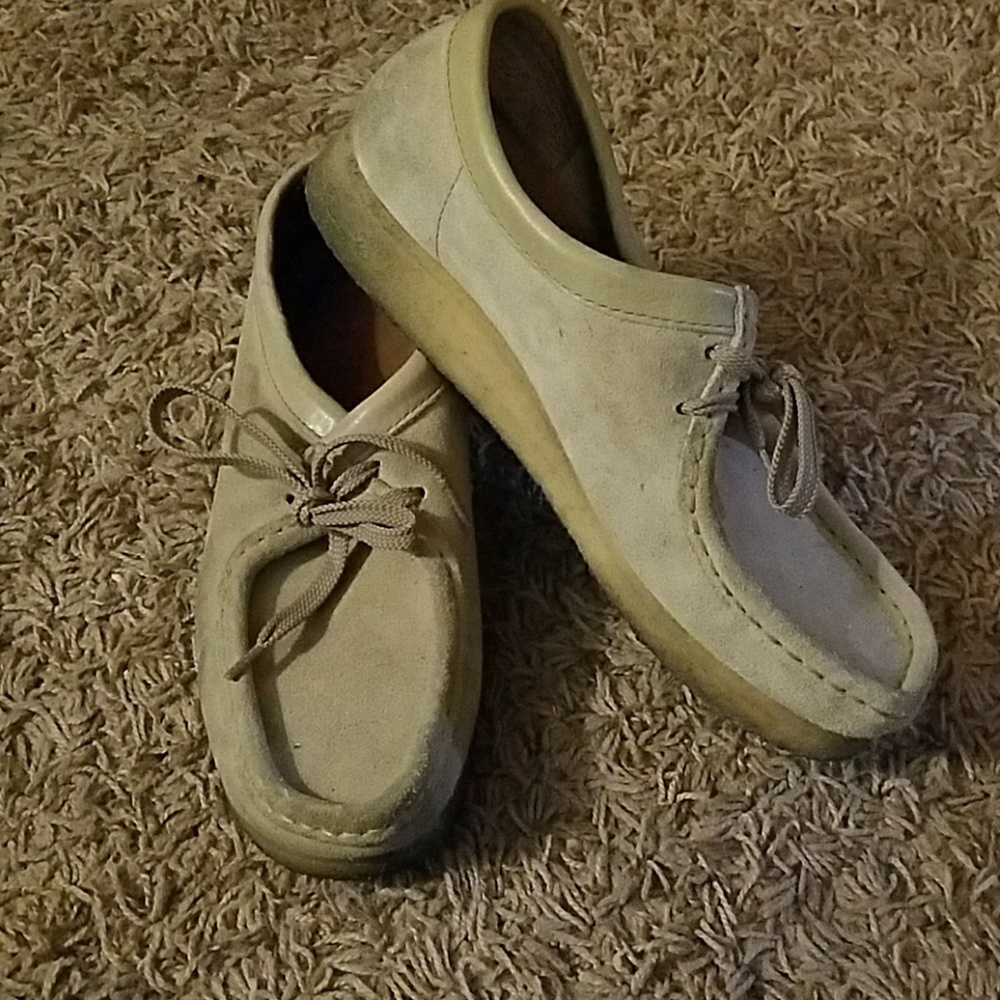 Wallabees by Clark's well-loved 8.5 M shoes